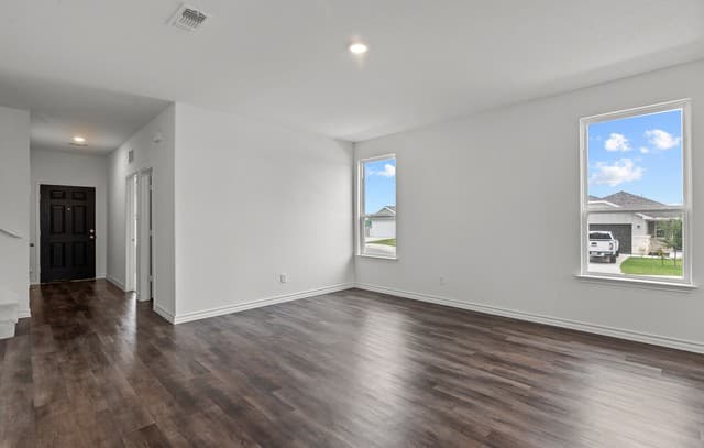 8203  Smithers Avenue, San Antonio, TX 78252 — photo 7
