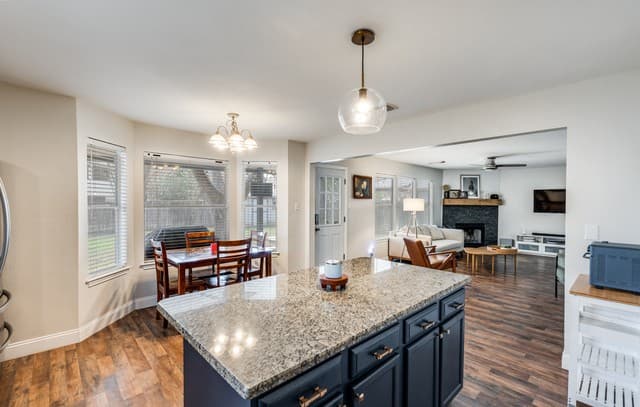 1017  Silvertree, Schertz, TX 78154 — photo 12