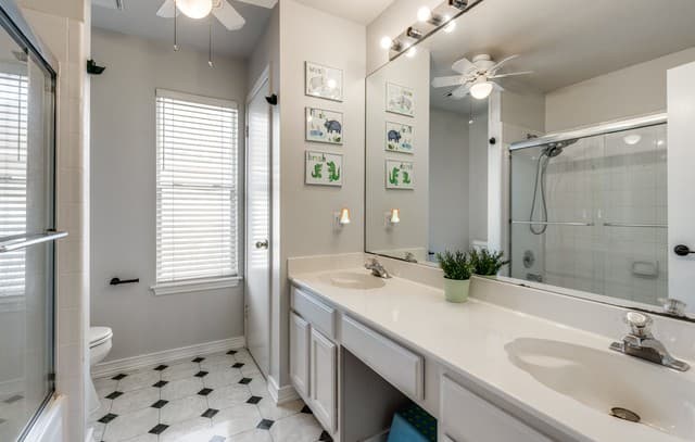 1017  Silvertree, Schertz, TX 78154 — photo 18