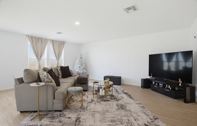 1202  Couples Pass, San Antonio, TX 78221 — photo 3