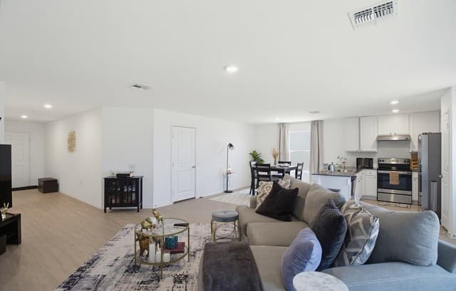 1202  Couples Pass, San Antonio, TX 78221 — photo 4