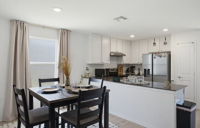 1202  Couples Pass, San Antonio, TX 78221 — photo 7