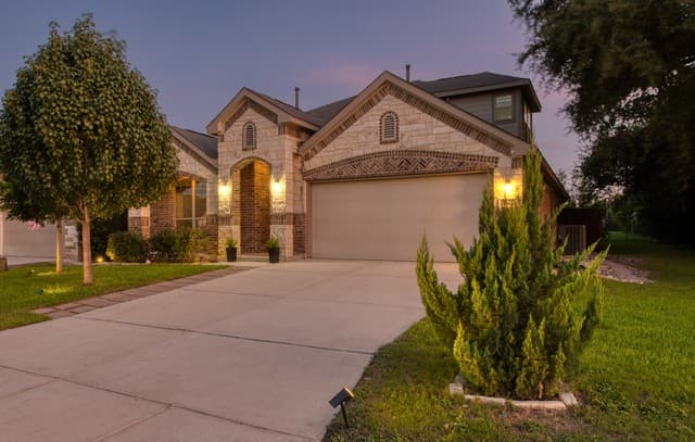 8843  Winchester Way