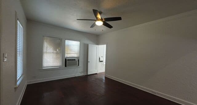 703 W French Pl Unit 4, San Antonio, TX 78212 — photo 8