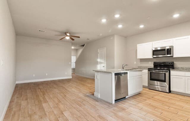 7314  Savannah Brks, Live Oak, TX 78233 — photo 4