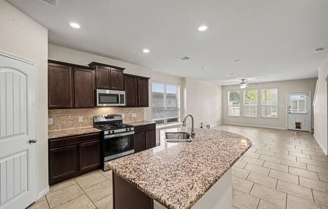 6043  Akin Song, San Antonio, TX 78261 — photo 5