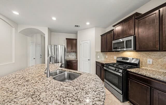 6043  Akin Song, San Antonio, TX 78261 — photo 6