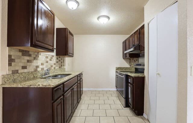 8619  8th St, Converse, TX 78109 — photo 6
