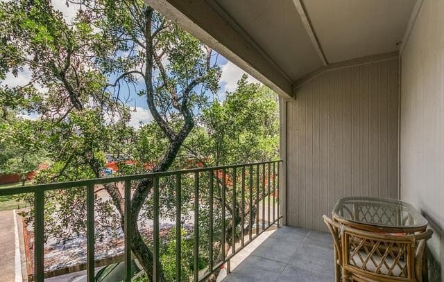 7711  Callaghan Unit APT 301, San Antonio, TX 78229 — photo 23