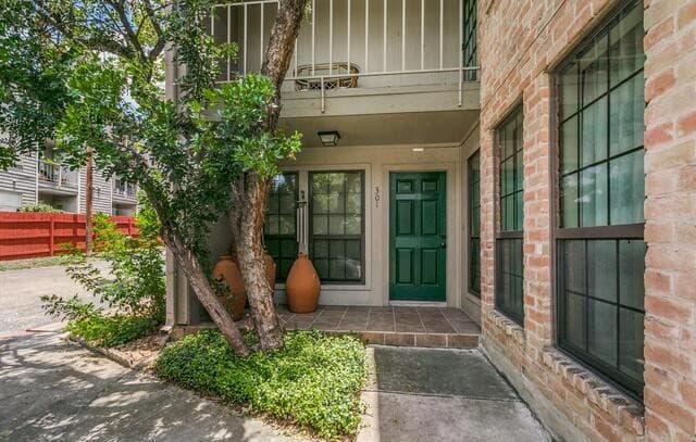 7711  Callaghan Unit APT 301, San Antonio, TX 78229 — photo 25
