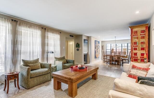 7711  Callaghan Unit APT 301, San Antonio, TX 78229 — photo 4