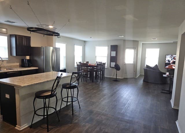 7643  Hercules Pt, San Antonio, TX 78252 — photo 10