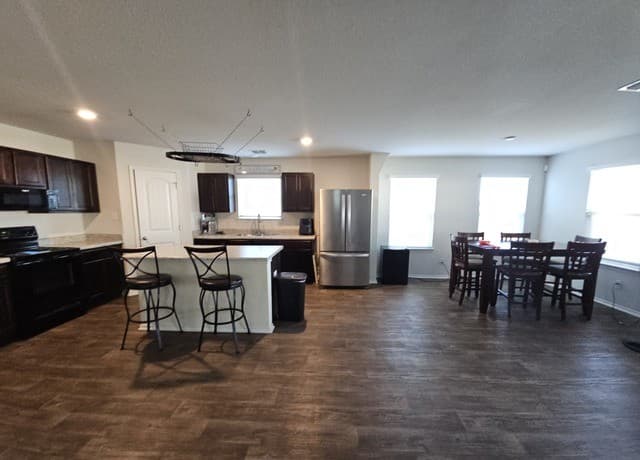 7643  Hercules Pt, San Antonio, TX 78252 — photo 11