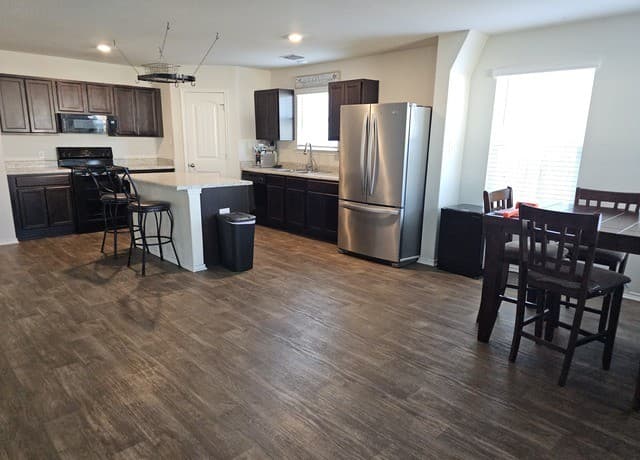 7643  Hercules Pt, San Antonio, TX 78252 — photo 14