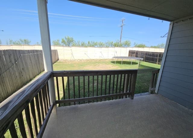 7643  Hercules Pt, San Antonio, TX 78252 — photo 4