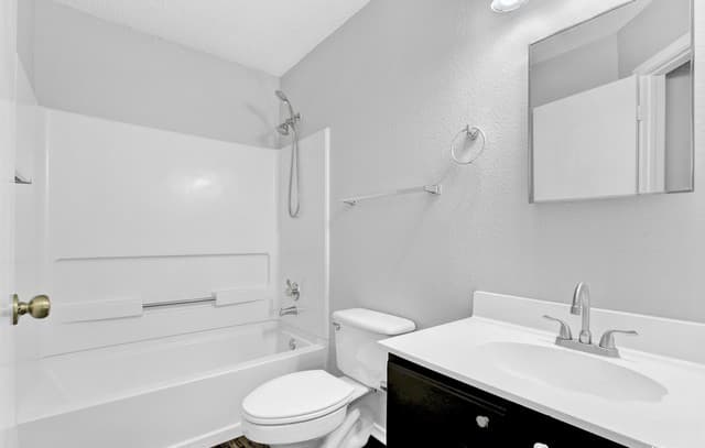 9715  Kashmir Dr, San Antonio, TX 78251 — photo 13