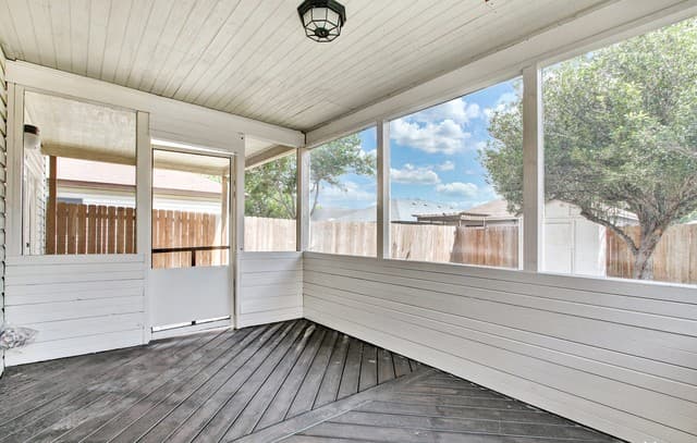 9715  Kashmir Dr, San Antonio, TX 78251 — photo 16