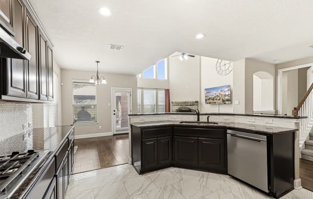 11507  Sneffels Mt, Helotes, TX 78023 — photo 12