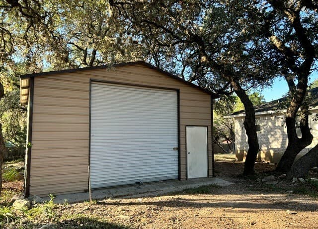1106  Amanda, Canyon Lake, TX 78133 — photo 3