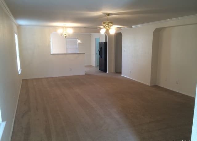 16246  Stallion Ranch, Selma, TX 78154 — photo 2