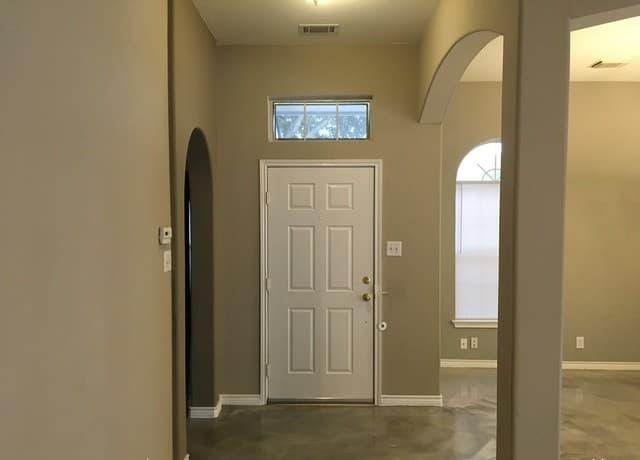 824  Cross Branch Dr, Schertz, TX 78154 — photo 2