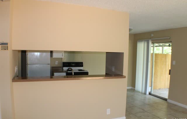 5216  Meadow Fld Unit 4, San Antonio, TX 78250 — photo 3