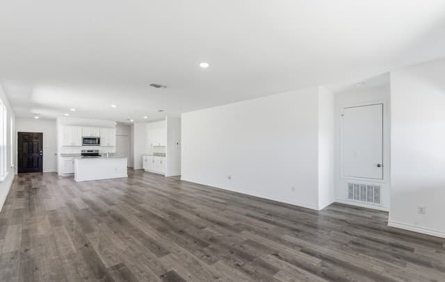 8361  Hamrick Circle, San Antonio, TX 78252 — photo 11
