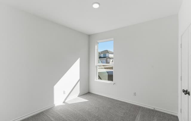 8361  Hamrick Circle, San Antonio, TX 78252 — photo 18