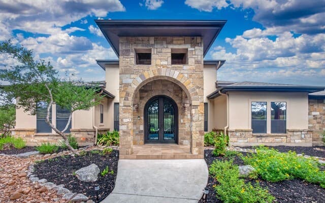 2131  Owl Branch, Canyon Lake, TX 78133 — photo 4