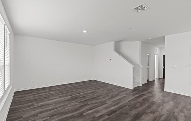 8365  Hamrick Circle, San Antonio, TX 78252 — photo 8