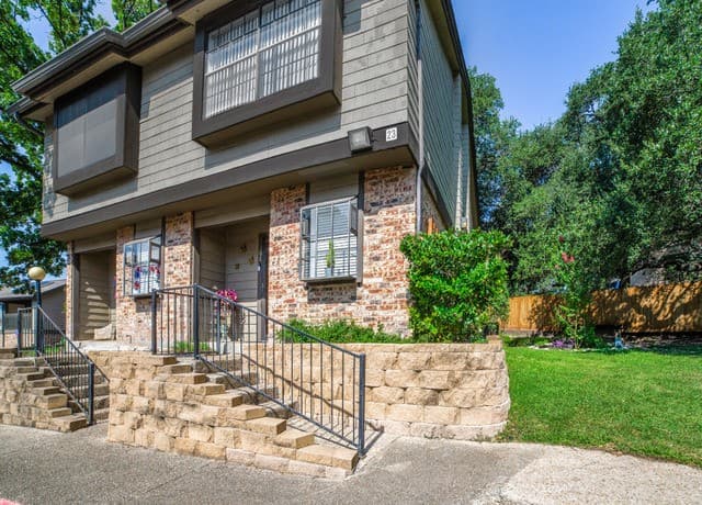 11815 Vance Jackson Unit 2306