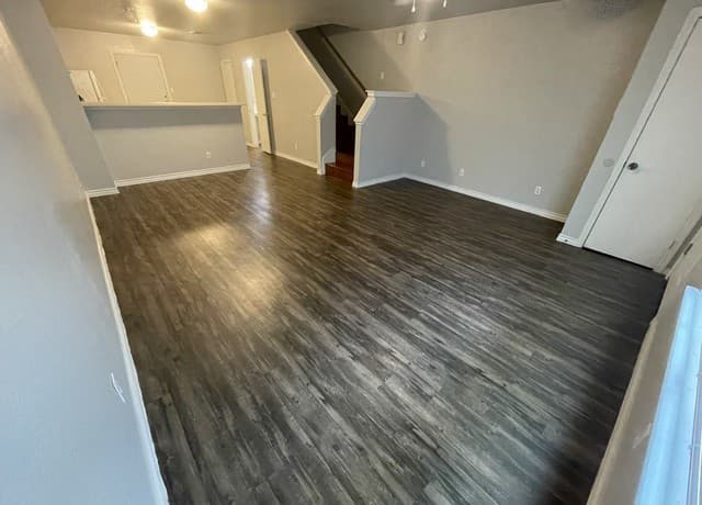 24  Bratton Dr, San Antonio, TX 78245 — photo 2