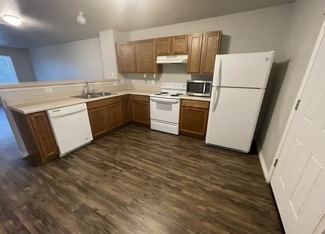 24  Bratton Dr, San Antonio, TX 78245 — photo 3