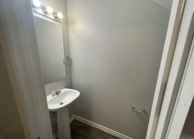 24  Bratton Dr, San Antonio, TX 78245 — photo 6