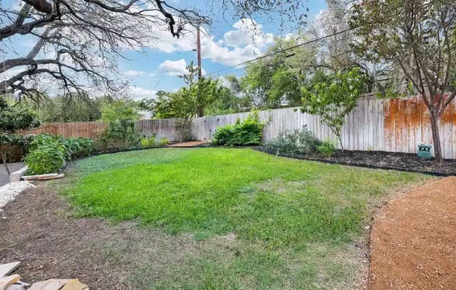 4023  Midvale, San Antonio, TX 78229 — photo 13