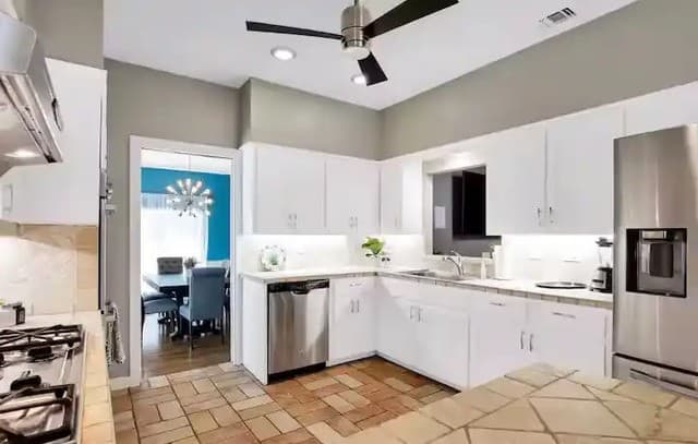 4023  Midvale, San Antonio, TX 78229 — photo 5