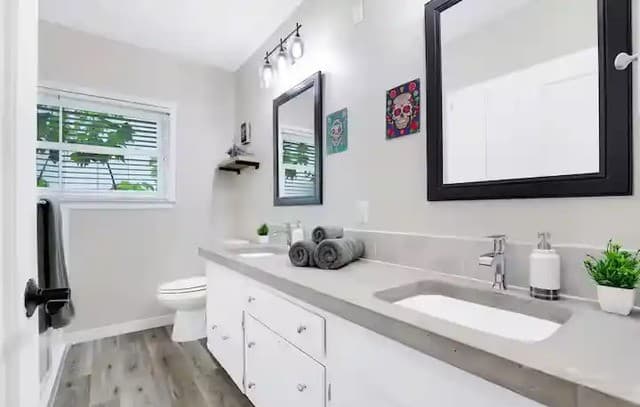 4023  Midvale, San Antonio, TX 78229 — photo 9