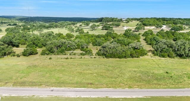 225  Doehne Oaks, New Braunfels, TX 78132 — photo 3