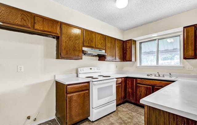 302  Gateway St, Converse, TX 78109 — photo 11