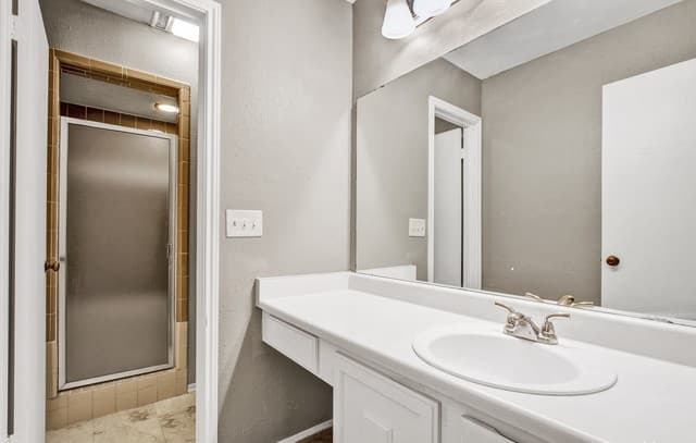 302  Gateway St, Converse, TX 78109 — photo 22
