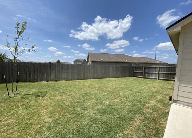 137  Cowboy Rdg, Pleasanton, TX 78064 — photo 13