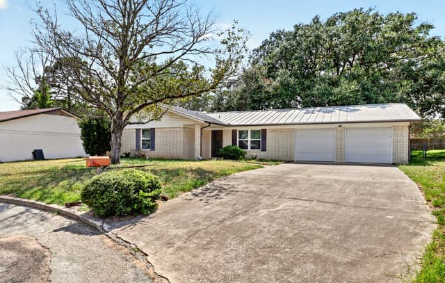 515  Georgia Ann Dr, Pleasanton, TX 78064 — photo 3