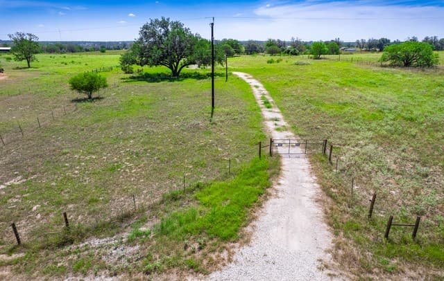 2572  Mogford Rd, San Antonio, TX 78264 — photo 3