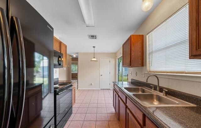 7522  Yellow Sand Dr, San Antonio, TX 78227 — photo 10