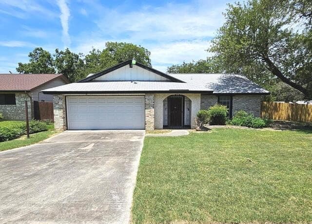 11243 El Sendero St