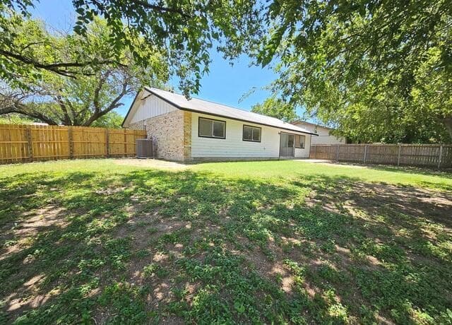 11243  El Sendero St, San Antonio, TX 78233 — photo 18