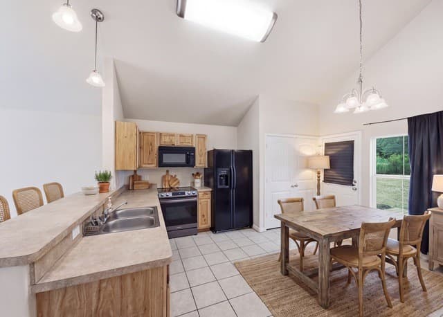 473  High Dr, Spring Branch, TX 78070 — photo 9