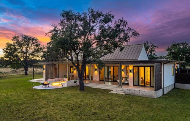 625  Triple Creek Rd, Fredericksburg, TX 78624 — photo 2