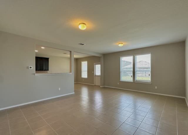 11746  Silver Fld, San Antonio, TX 78254 — photo 2