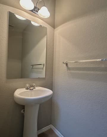 11746  Silver Fld, San Antonio, TX 78254 — photo 8